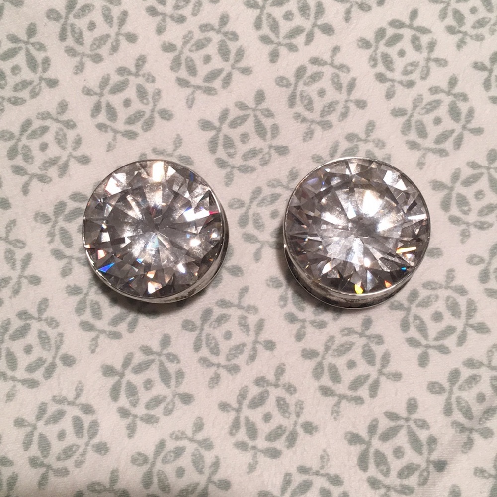 Anatometal 7/8 titanium and clear cz